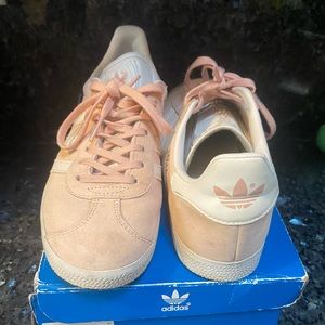 Adidas Gazelle Pink Sneakers